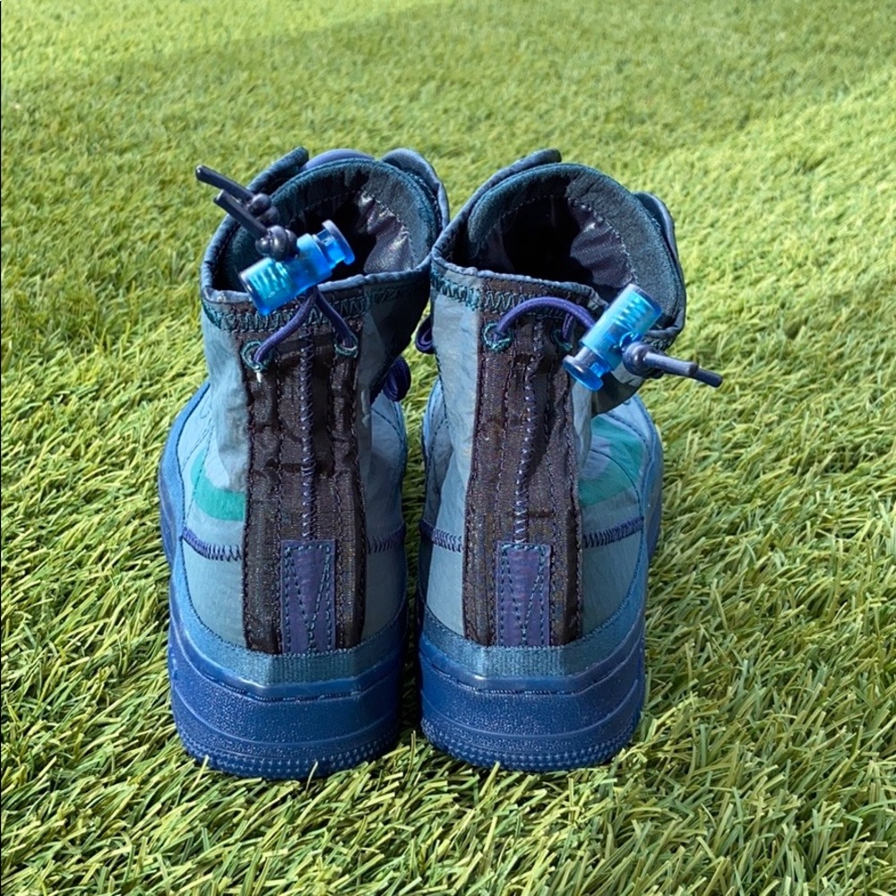 Nike Air Force 1 High Shell - Picture 3 of 5